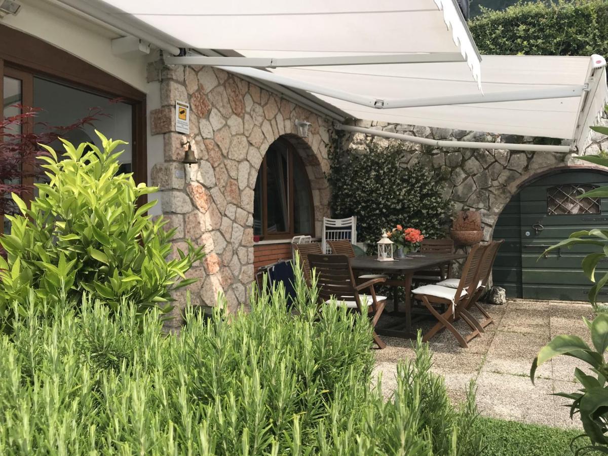 Residence La Mignon Oleandri توري ديل بيناكو المظهر الخارجي الصورة