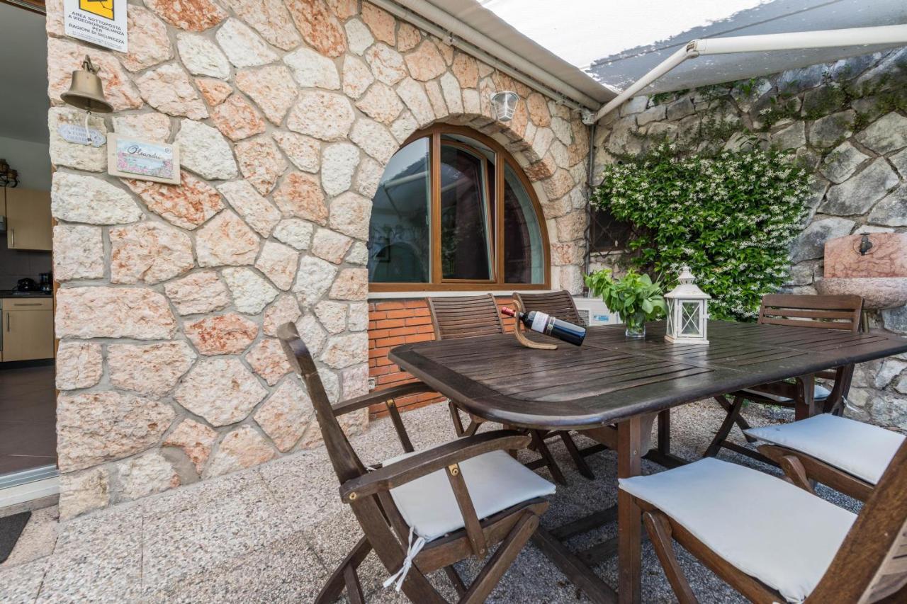 Residence La Mignon Oleandri توري ديل بيناكو المظهر الخارجي الصورة
