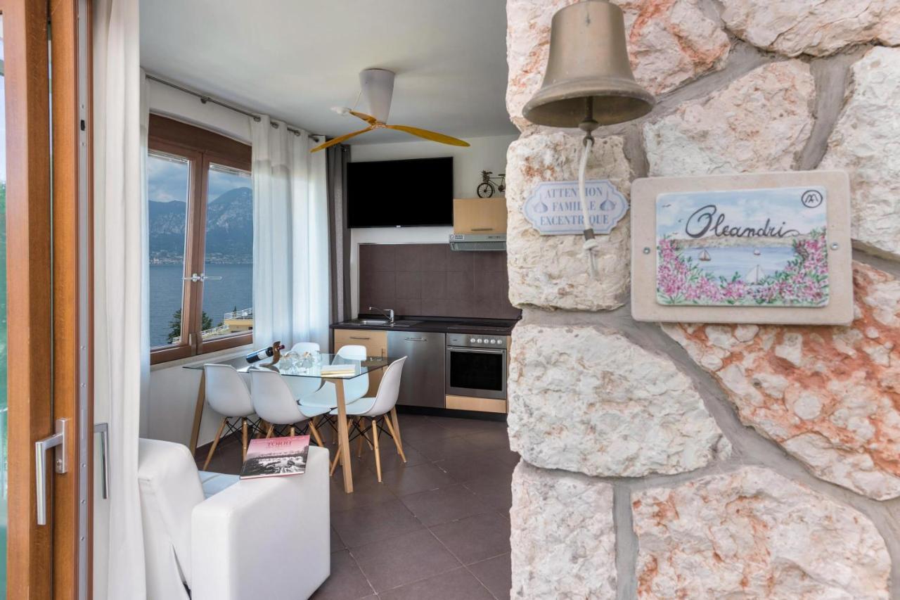Residence La Mignon Oleandri توري ديل بيناكو المظهر الخارجي الصورة